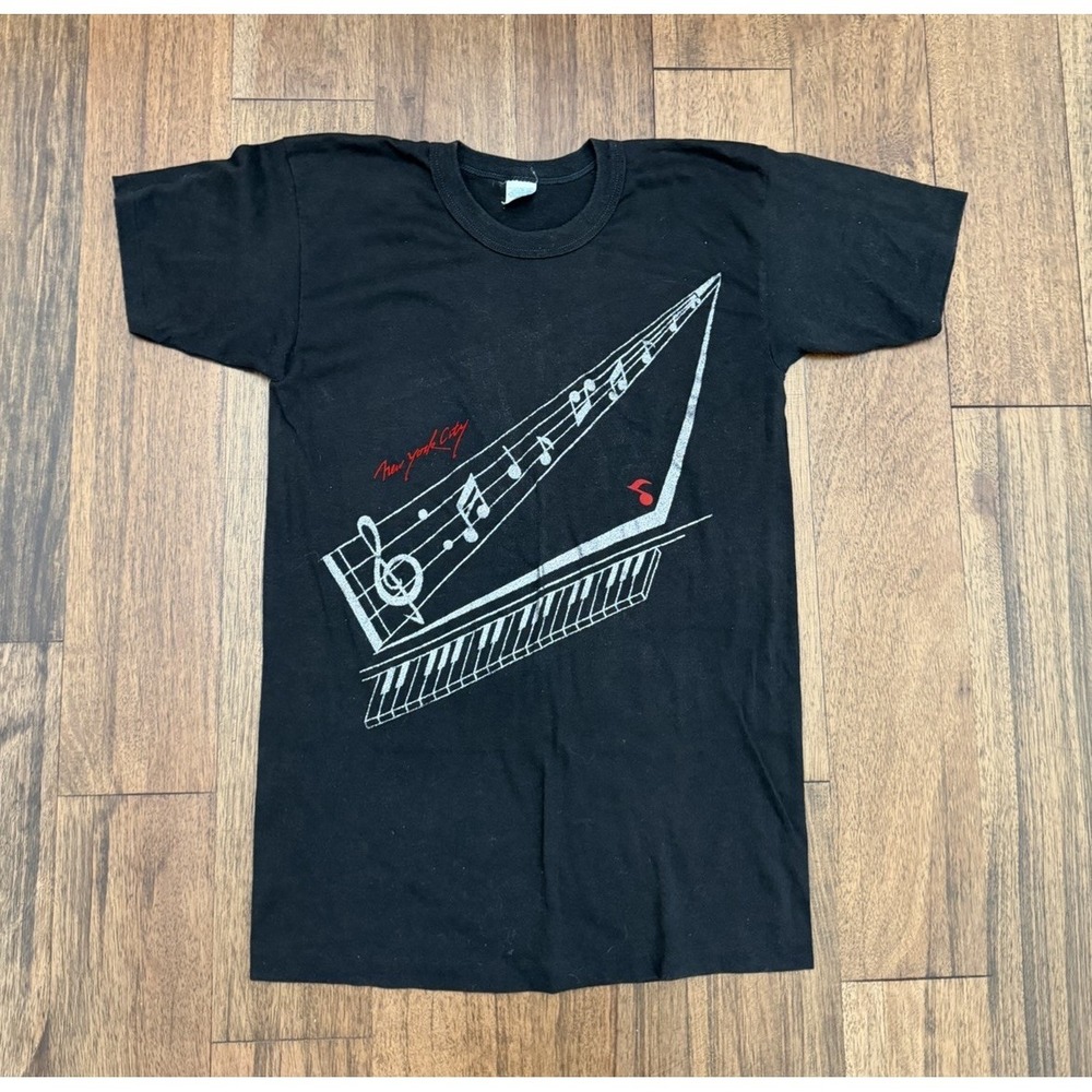 Vintage Black New York City Piano Keys T Shirt Size Medium